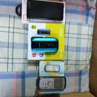 گوشی و پاور بانک