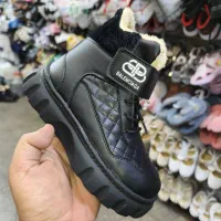 بوت خز دار بالنسیاگا سایز ۳۲ تا ۳۷