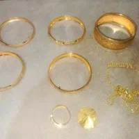 طلا ۵۴ گرم ۱۰۰ تومن بالای تابلو