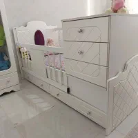 تخت کودک و نوجوان به همراه کمد