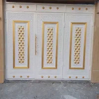 رنگکاری در پنجره ساختمان