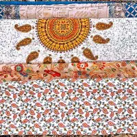 رومیزی و زیرسفره ای مخمل با کیفیت ، گرم بالا