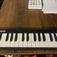 میدی کیبورد Q mini