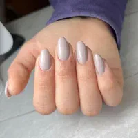 خدمات کاشت ناخن