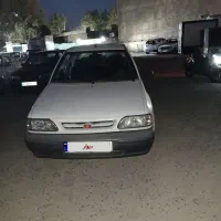 ۱۳۱se ۹۹ یک لکه رنگ