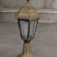 چراغ دیواری حیاط