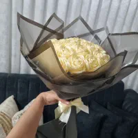 دسته گل رز ربانی رنگ کرم|گل مصنوعی|مشهد, طلاب|دیوار