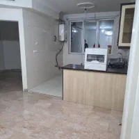 آپارتمان 42متری خیابان پیروزی