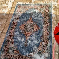 قالیچه وکناره تر وتمیز شسته شده