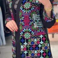 فروش یکجا شش مانتو کاملا نو فقط ۳۵۰۰