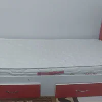 تخت یک نفره در حد نو
