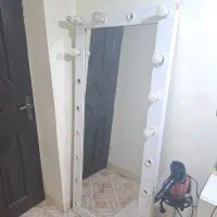 آیینه آرایشگاهی