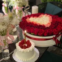 دسته گل باکس گل رز هلندی صد شاخه ای فقط ۹۹۹تومن|گل و گیاه طبیعی|مشهد, آزادشهر|دیوار