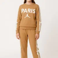 لباس زنانه و بچگانه|لباس|شیروان (خراسان), |دیوار