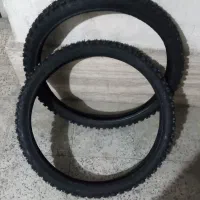 یک عدد اسکوتر و دو حلقه لاستیک نو دوچرخه 24