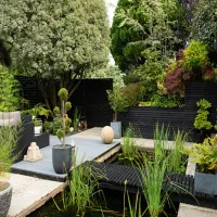 خدمات باغبانی گلکاری درختکاری تعویض خاک گلدون