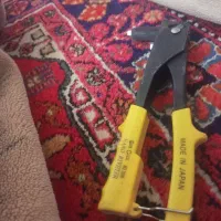 یک عدد دستگاه پرچ