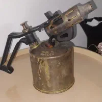 چراغ  تلمبه ای پریموس ساخت سوئد قدیمی  دکور نمایشی