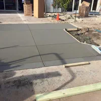 سیمانکاری کف.حیاط .باغ.گلخانه.سوله