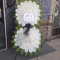 تاج گل مصنوعی