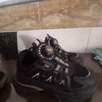 پوتین و کتونی|کفش و لباس بچه|قم, شهرک امام حسن|دیوار