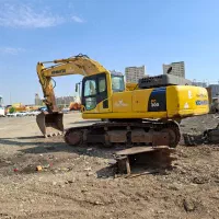 بیل میکانیکی کوماتسو ۳۰۰ خط ۸مدل۲۰۱۲