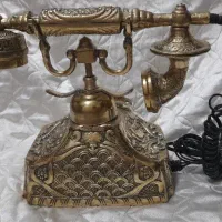 تلفن برنجی طرح قدیمی سالم در حد|صنایع دستی و سایر لوازم تزئینی|تهران, شهرک ولیعصر جنوبی|دیوار