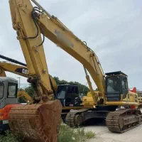 بیل کوماتسو 400