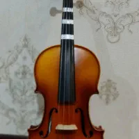 ویولن تی اف ۱۴۲ سایز ۴/۴ کاملا نو