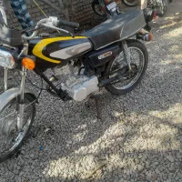 یک موتور مزایده ۱۲۵