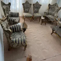 مبلمان نه نفره چوب گردو تر و تمیز و مرتب با عسلی|مبلمان خانگی و میز عسلی|زنجان, |دیوار