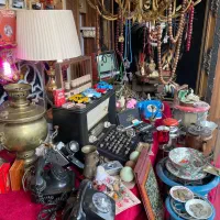 خرید و فروش انواع لوازم آنتیک و قدیمی|کلکسیون اشیاء عتیقه|رشت, ساغری سازان|دیوار