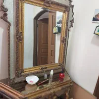 آینه به همراه پایه