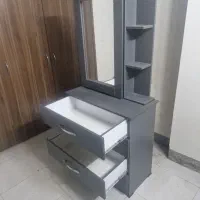 میز آرایش|جاکفشی، کمد، دراور|اصفهان, ناصرخسرو|دیوار