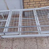 تخت بیمارستانی