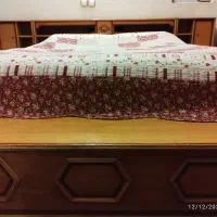 فروش تخت دونفره ،دوعدد کمد ومیز آرایش