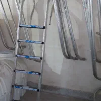 پله استخر نردبان استخری کف استیل و کفه پلاستیک