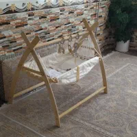 گهواره نوزاد کاملا سالم