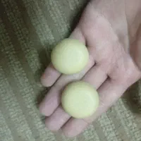 تعدادی سنگ آسیاب اصل اصل