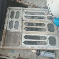 دوعددپنجره چوبی سالم