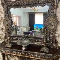 آیینه و شمعدان در حد