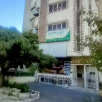 مغازه 20متری با 150متر محوطه،20متر زیرزمین،10بالکن