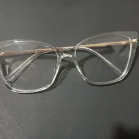 فرم عینک زنانه