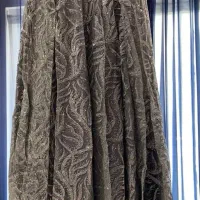 لباس مجلسی است نقره‌ای و مشکی در حد آک نو نو|لباس|رامسر, |دیوار