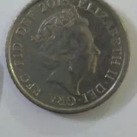 دوعدد سکه ملکه انگلیس