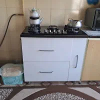 یک عدد کابینت زیر گار بدون شعله و صفحه گاز