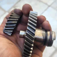 تعدادی ابزارالات قطعات استوک