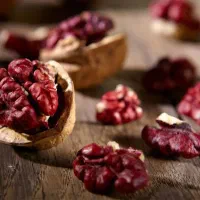 نهال گردو توسرخ|خدمات باغبانی و درختکاری|ملایر, |دیوار