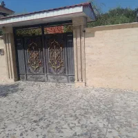 اجاره ویلا حیاط دار و آلاچیق تمیزه|اجارهٔ کوتاه‌مدت ویلا و باغ|لاهیجان, آهندان|دیوار