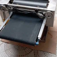 دستگاه وردنه یا لواش پهن کن